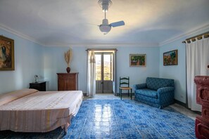 7 habitaciones, tabla de planchar con plancha y wifi gratis 