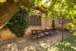 Deluxe Villa | Terrace/patio - Baglio Scannale con Piscina by Wonderful Italy (Scillato)