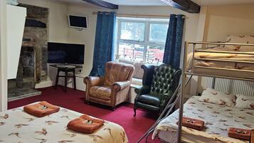 Basic Double Room, 6 Bedrooms | Premium bedding, memory-foam beds, free minibar items, free WiFi