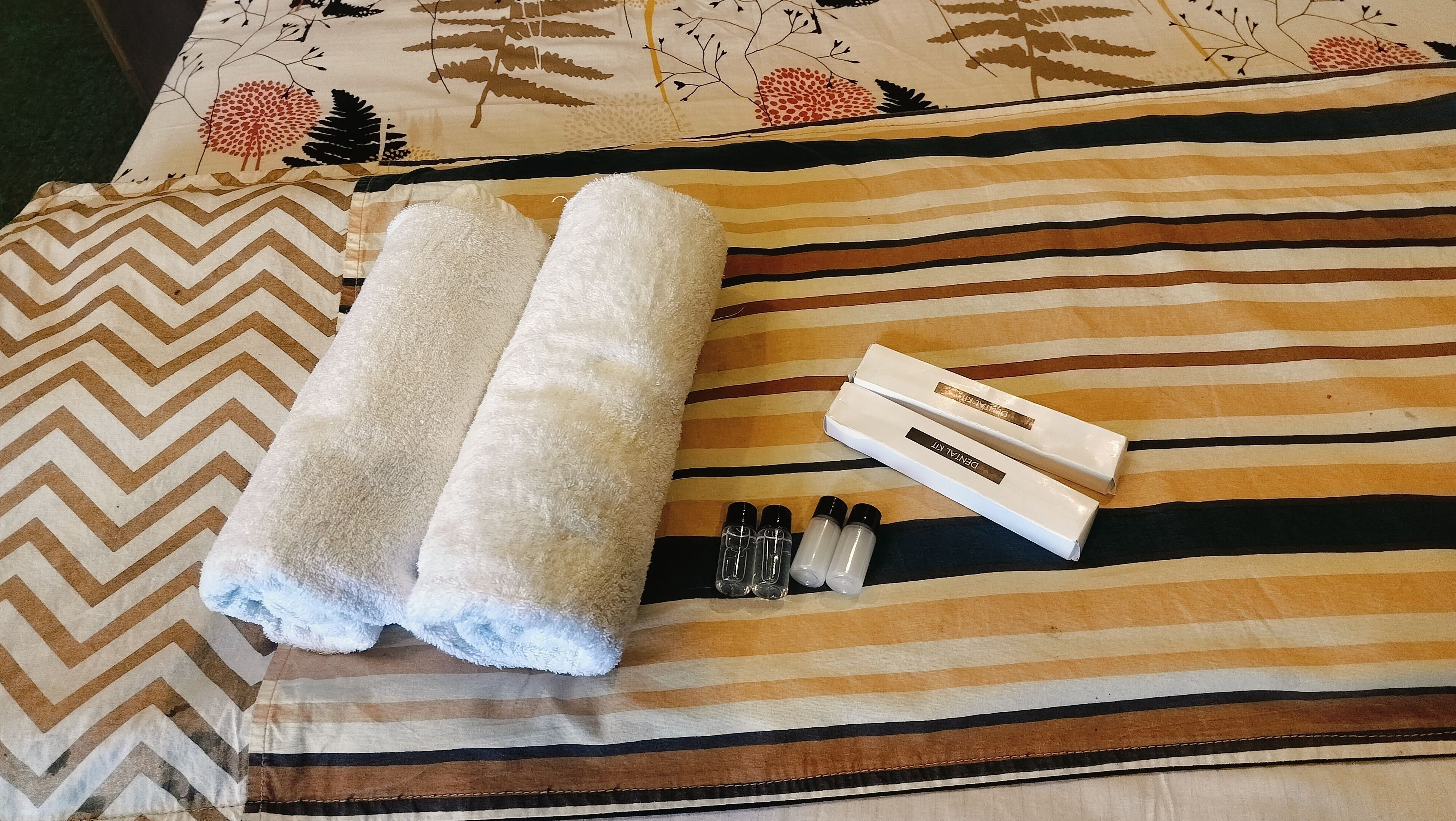 デラックス ルーム | 1 室のベッドルーム、高級寝具、セーフ  ティボックス (室内)、デスク