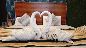 Kamar Eksklusif | 1 kamar tidur, seprai premium, brankas, dan meja kerja