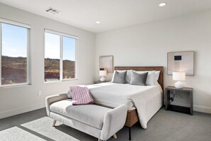 House, 5 Bedrooms | 5 bedrooms, desk, laptop workspace, iron/ironing board - Rainson Retreat 5 Bedroom Home (Washington)