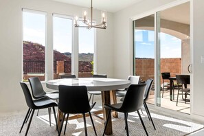 Maison, 5 chambres | Restauration