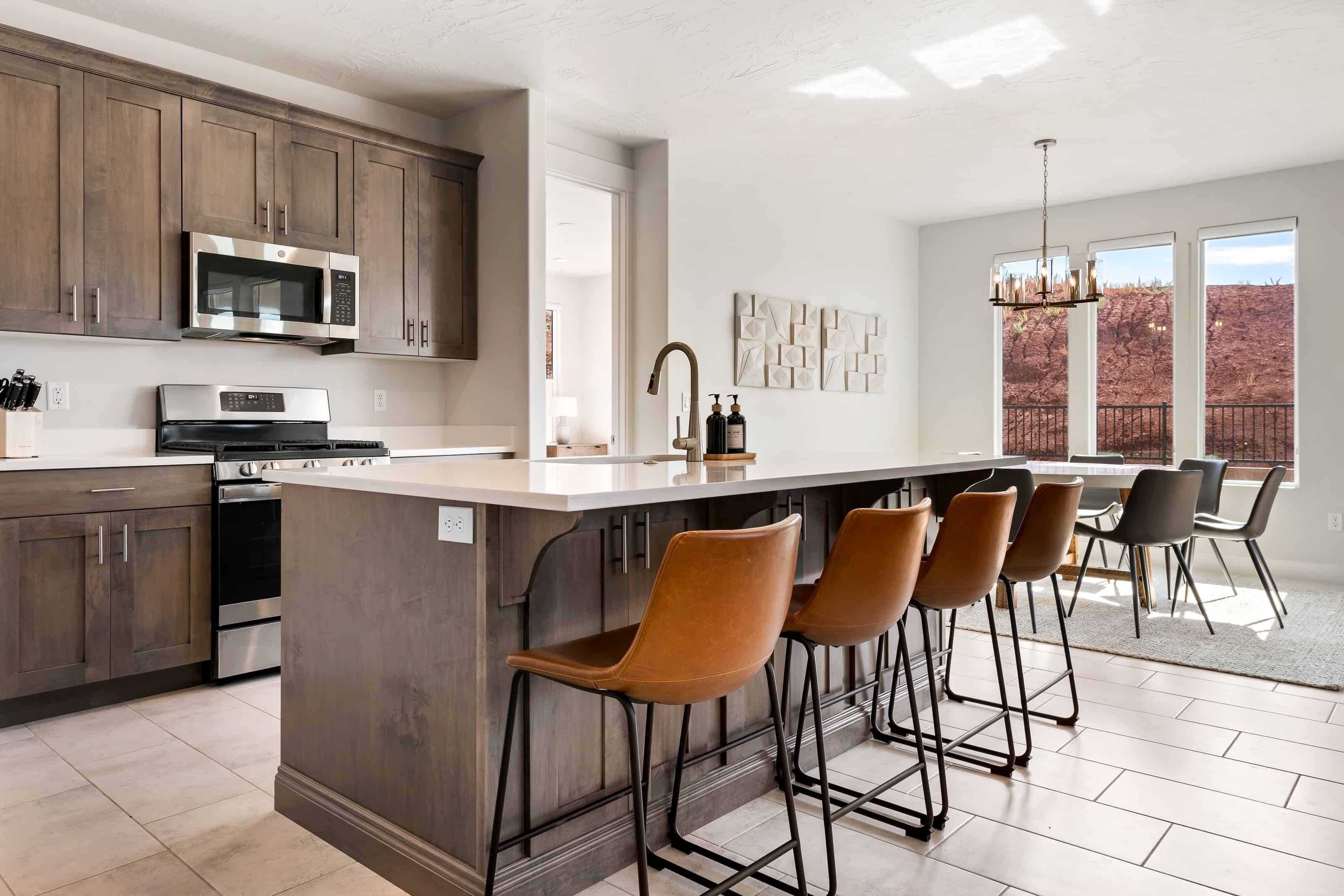 House, 5 Bedrooms | Private kitchen | Fridge, oven, coffee/tea maker, toaster