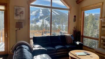 Townhome, 3 Bedrooms | Interior
