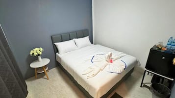 Basic Double Room | Free minibar, blackout curtains, iron/ironing board, free WiFi