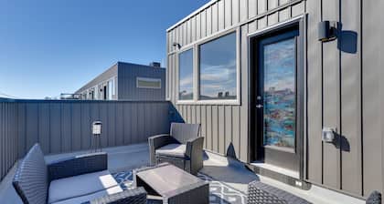 4 Mi to Center City: Philly Home w/ Rooftop Deck