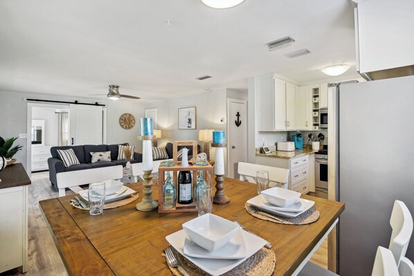 House (2 Bedrooms) | Interior