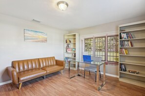 House (4 Bedrooms) | Interior - Pet-friendly Home w/ Backyard in Cape Coral! (Cape Coral)