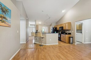 Rumah (4 Bedrooms) | Interior