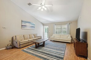 House (4 Bedrooms) | Interior - Pet-friendly Home w/ Backyard in Cape Coral! (Cape Coral)