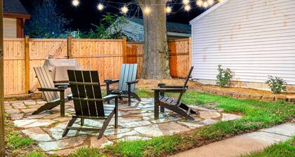Chic Indianapolis Home w/ Patio < 2 Mi to Downtown