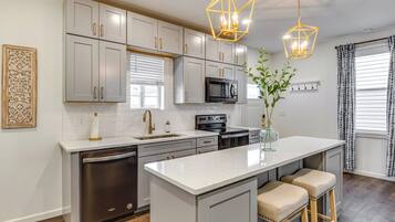 House (1 Bedroom) | Interior