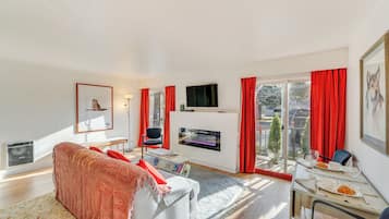 Apartment (1 Bedroom) | Interior