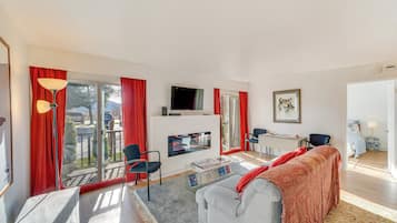 Apartment (1 Bedroom) | Interior