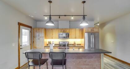 Downtown Columbia Falls Condo: 16 Mi to Ski Resort