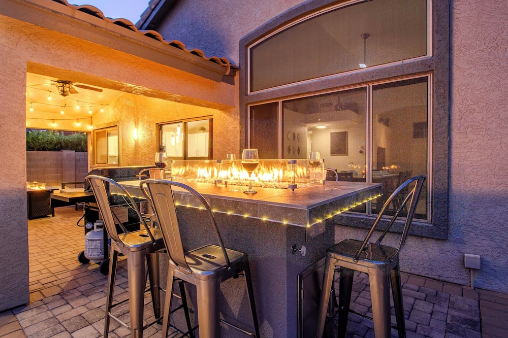 Gold Canyon Superstition Foothills Retreat w/ Pool - Superior, AZ