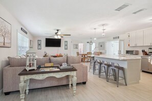 House (4 Bedrooms) | Bahagian dalam