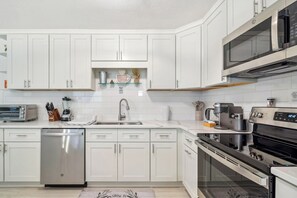 House (4 Bedrooms) | Interior - Bikes, Yard & Fire Pit at Upscale Lecanto Home! (Lecanto)