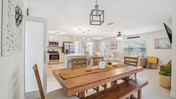 Rumah (4 Bedrooms) | Interior