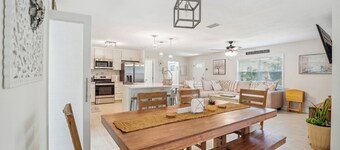 Bikes, Yard & Fire Pit at Upscale Lecanto Home!