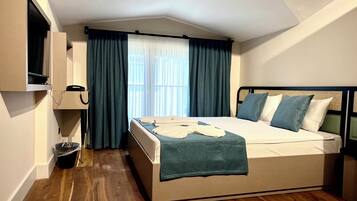 1 間臥室、高級寢具、客房內保險箱、熨斗/熨衣板