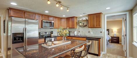 House (3 Bedrooms) | Interior