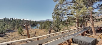 Red Feather Lakes Cabin w/ Deck & Views!