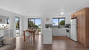 Fridge, microwave, dishwasher, coffee/tea maker