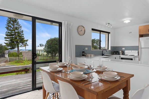 Fridge, microwave, dishwasher, coffee/tea maker