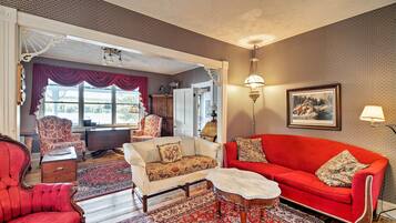 House (1 Bedroom) | Interior