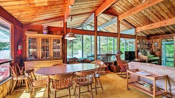 House (1 Bedroom) | Interior