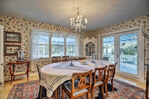 House (1 Bedroom) | Interior