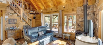 Cozy Easton Cabin on the Yakima River!