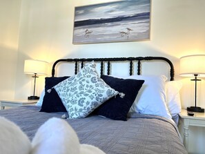 4 室のベッドルーム、アイロン / アイロン台、WiFi、ベッドシーツ