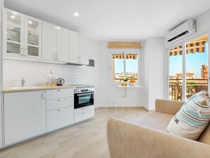 Interior - Santa Amalia 39 - Terrace, Swimming Pool, Parking, Sea Views. 2 bedrooms (Torremolinos)