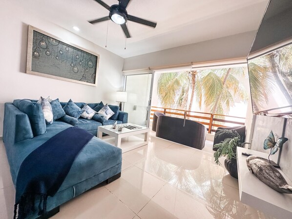 Apartment, Mehrere Betten (Sabbia 2201- 3 bedrooms all-in suite) | Wohnbereich