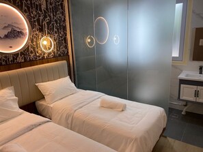 Deluxe Twin Room | Desk, soundproofing, free WiFi, bed sheets - KAM LENG HOTEL (Singapore)