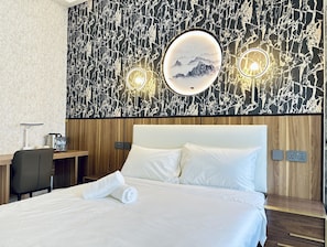 Superior Single Room | Desk, soundproofing, free WiFi, bed sheets