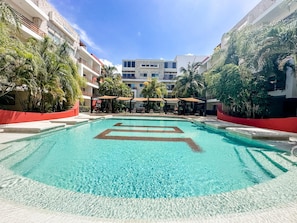 Appartement, Meerdere bedden (Sabbia 4310 - 3 Bedrooms all-in suite) | Zwembad