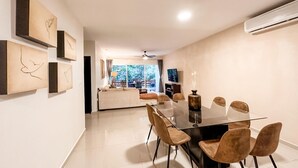 Ảnh chưa phân loại, 4 trong số 55 ảnh, nút