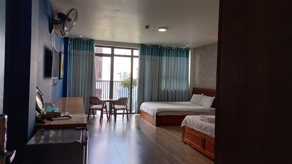 Individuelt dekorert, individuelt innredet og skrivebord