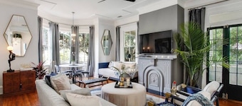 12BR Contemporary Savannah Retreat | Forsyth Park