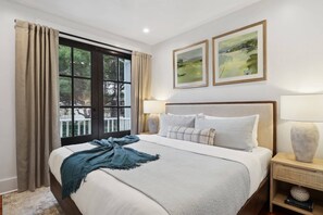 12 habitaciones, escritorio y tabla de planchar con plancha 