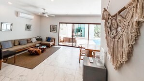 Unclassified image, 3 of 56, button - Tulum House (Tulum)