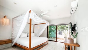 Unclassified image, 4 of 56, button - Tulum House (Tulum)