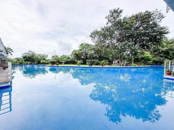 Departamento, varias camas (AZULB15 3 Bedroom Playacar Phase II) | Alberca