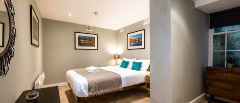 3 Schlafzimmer, Bügeleisen/Bügelbrett, WLAN, Bettwäsche