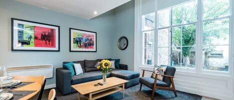 Televisión, oficina