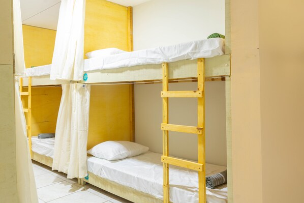 Standard Shared Dormitory, Mixed Dorm